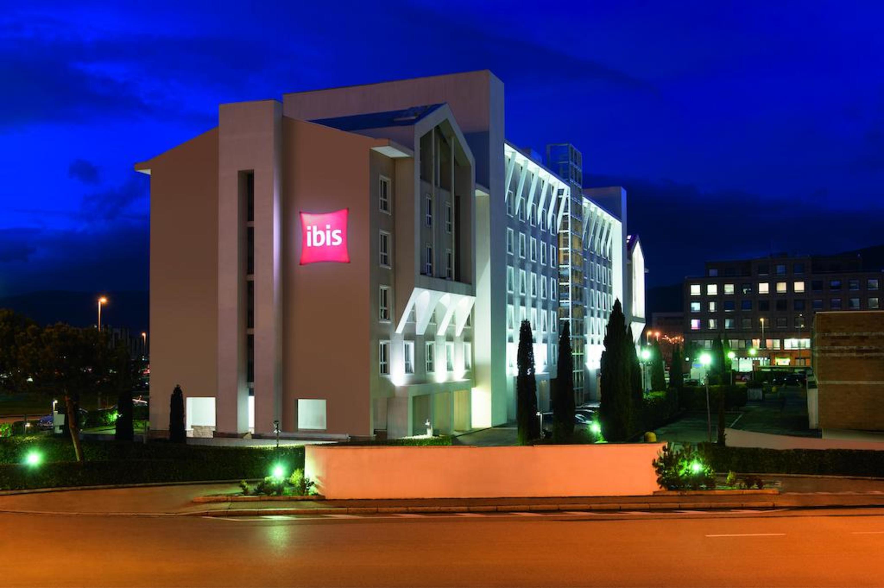 Hotel Ibis Firenze Nord Aeroporto Sesto Fiorentino Exterior foto